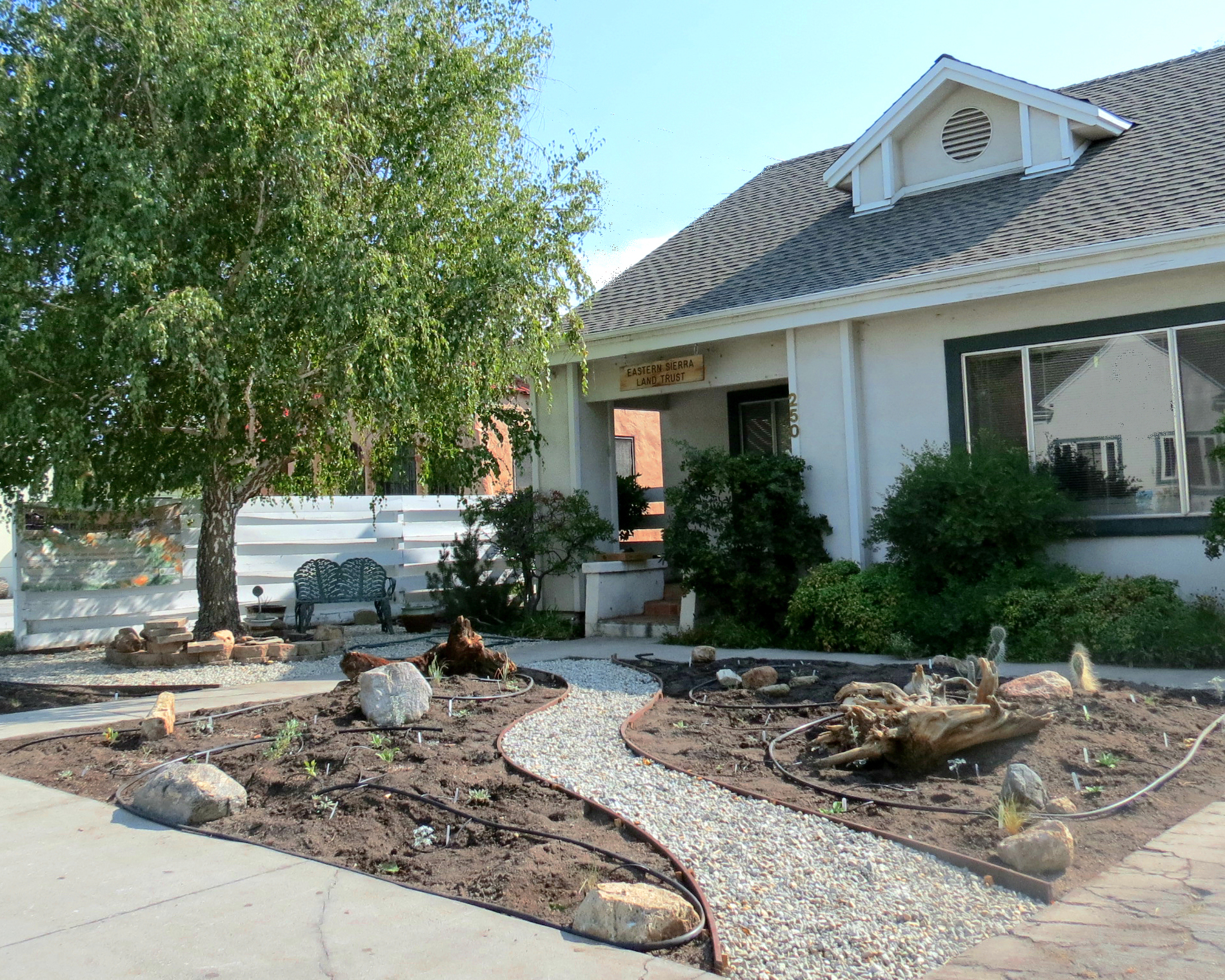 In addition to their financial contributions, Chalfant Big Trees Farm & Feed helped supply Eastern Sierra Land Trust with many of the materials needed to create our new Pollinator Demonstration Garden.